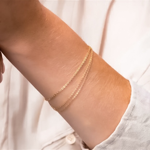 ⚜️𝟯𝟬%𝗢𝗙𝗙 𝗯𝘂𝗻𝗱𝗹𝗲𝘀 𝟯+⚜️ NEW 3 Layered Stainless Steel Chain Bracelet - Picture 3 of 10